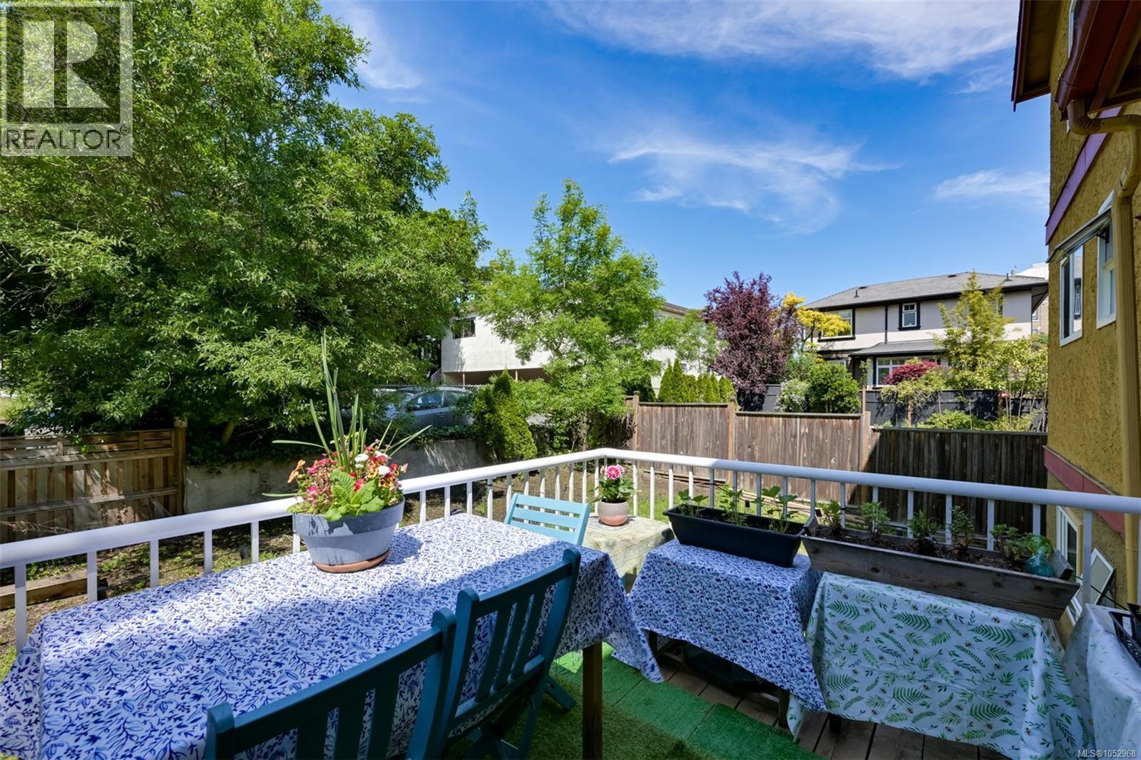 1620 Camosun St Property Photo 55