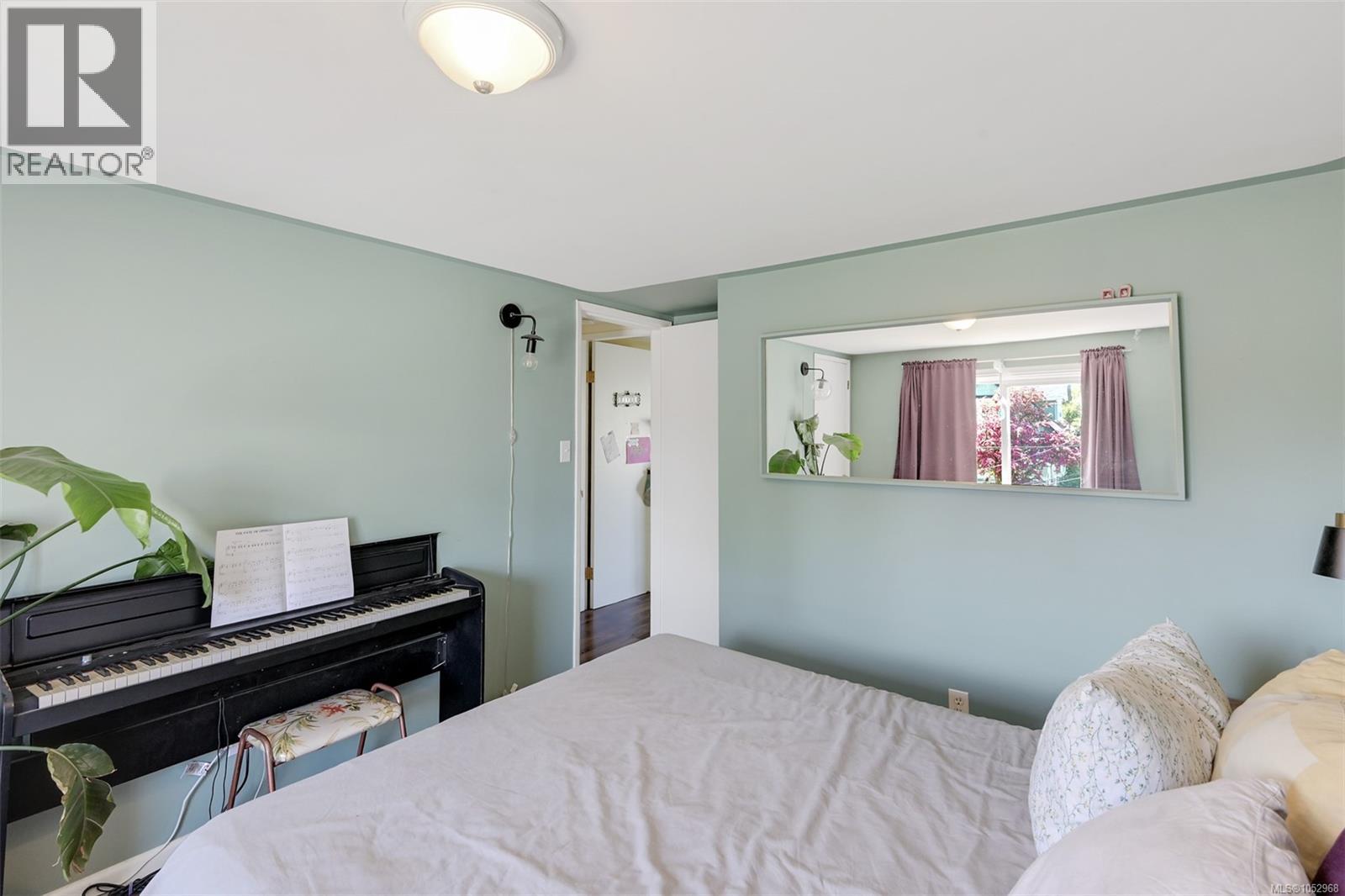 1620 Camosun St Property Photo 70