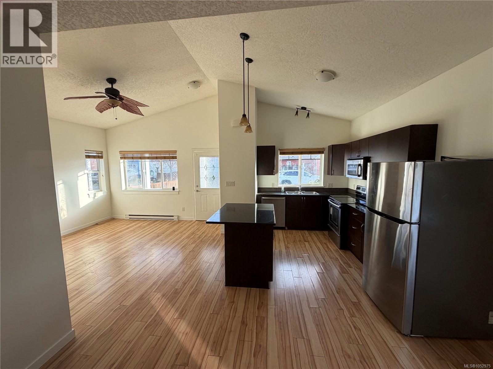 2918 Golden Spike Pl Property Photo 6