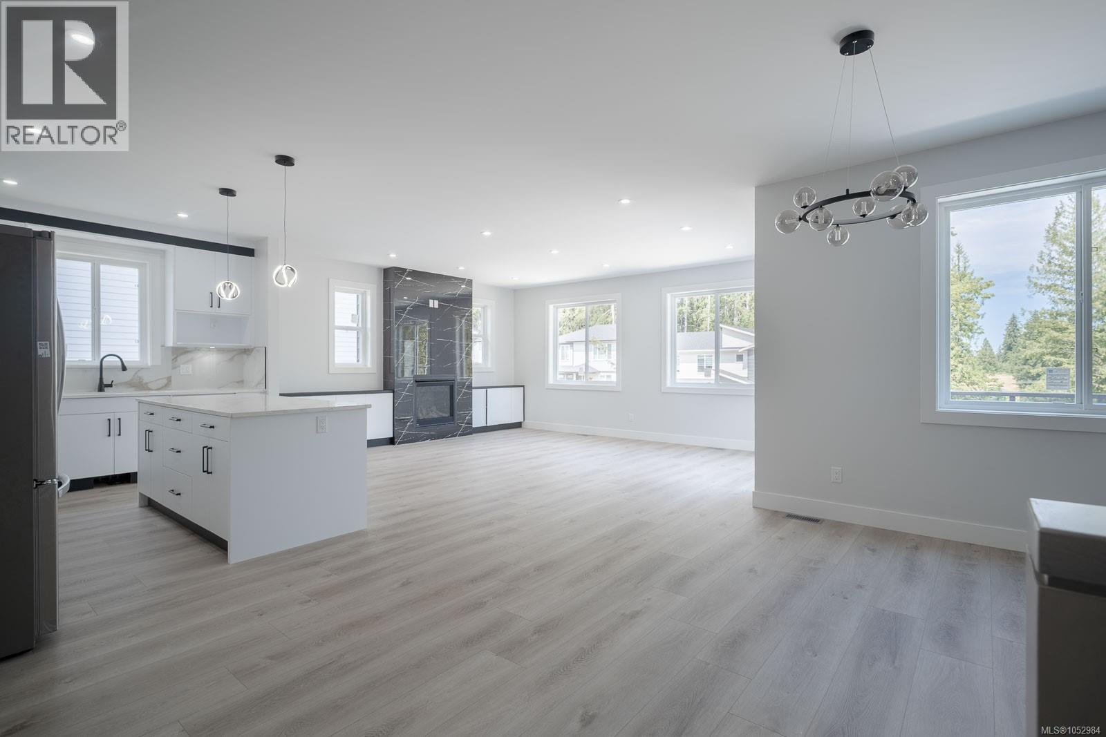 351 Avaani Way Property Photo 9