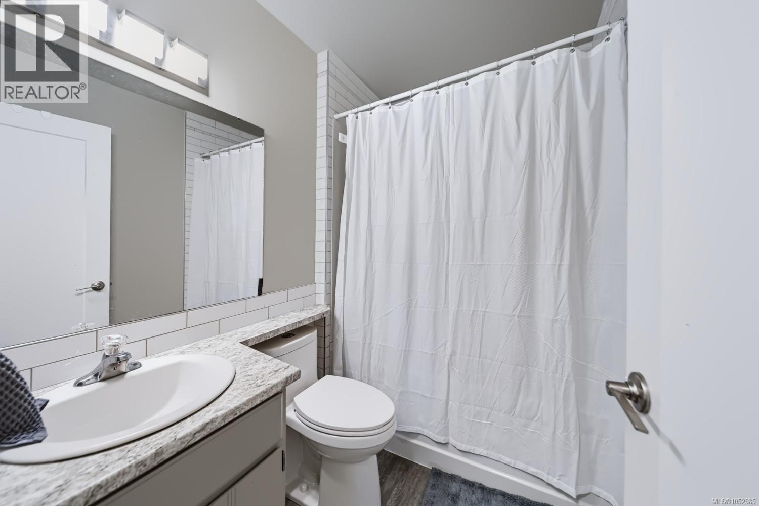 3161 Singleton Rd Property Photo 15