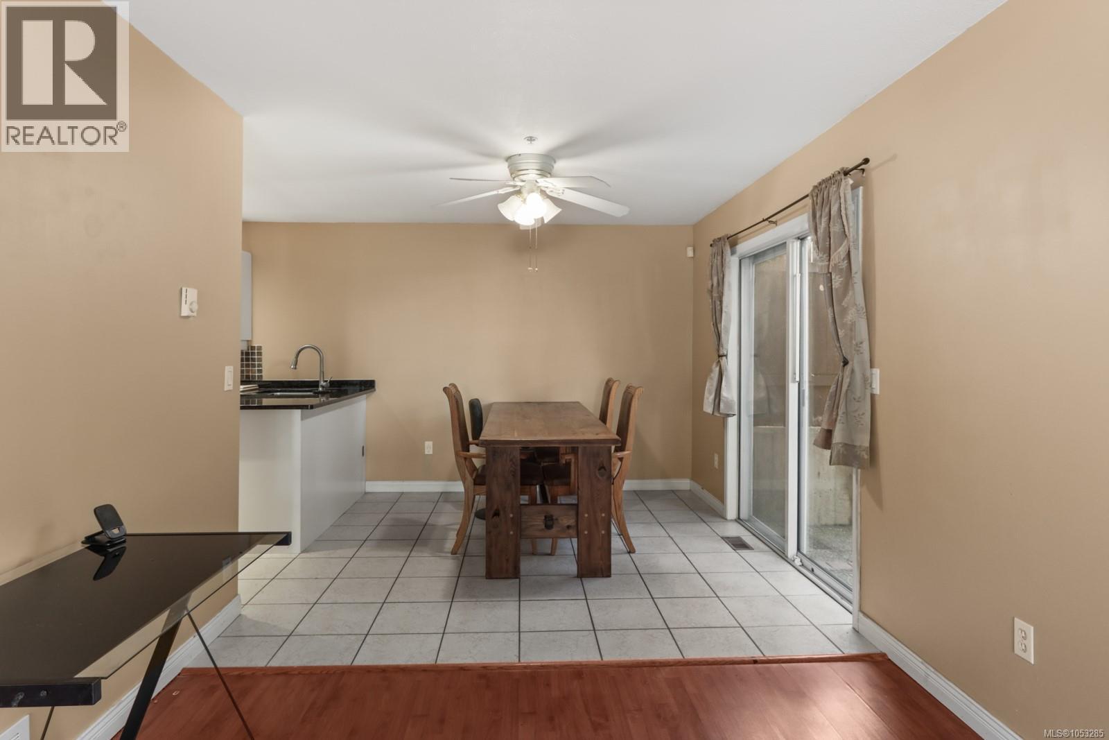 3 2338 Rosstown Rd Property Photo 15