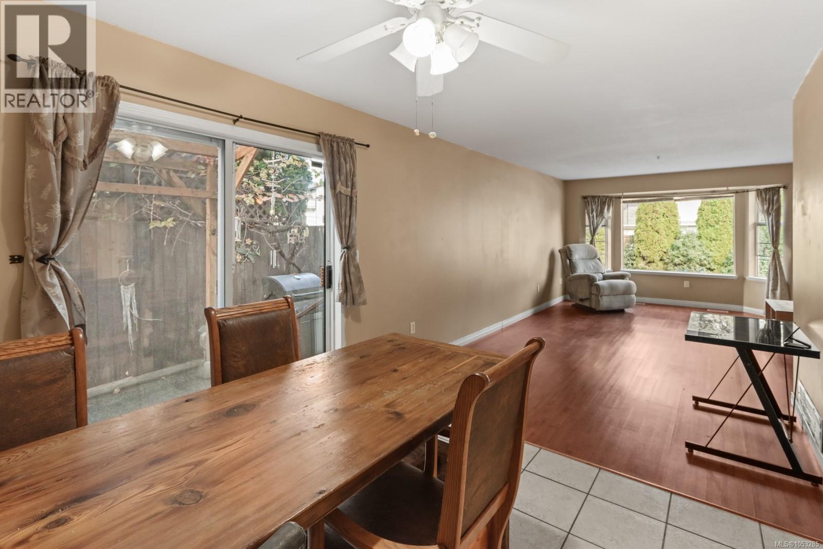 3 2338 Rosstown Rd Property Photo 18