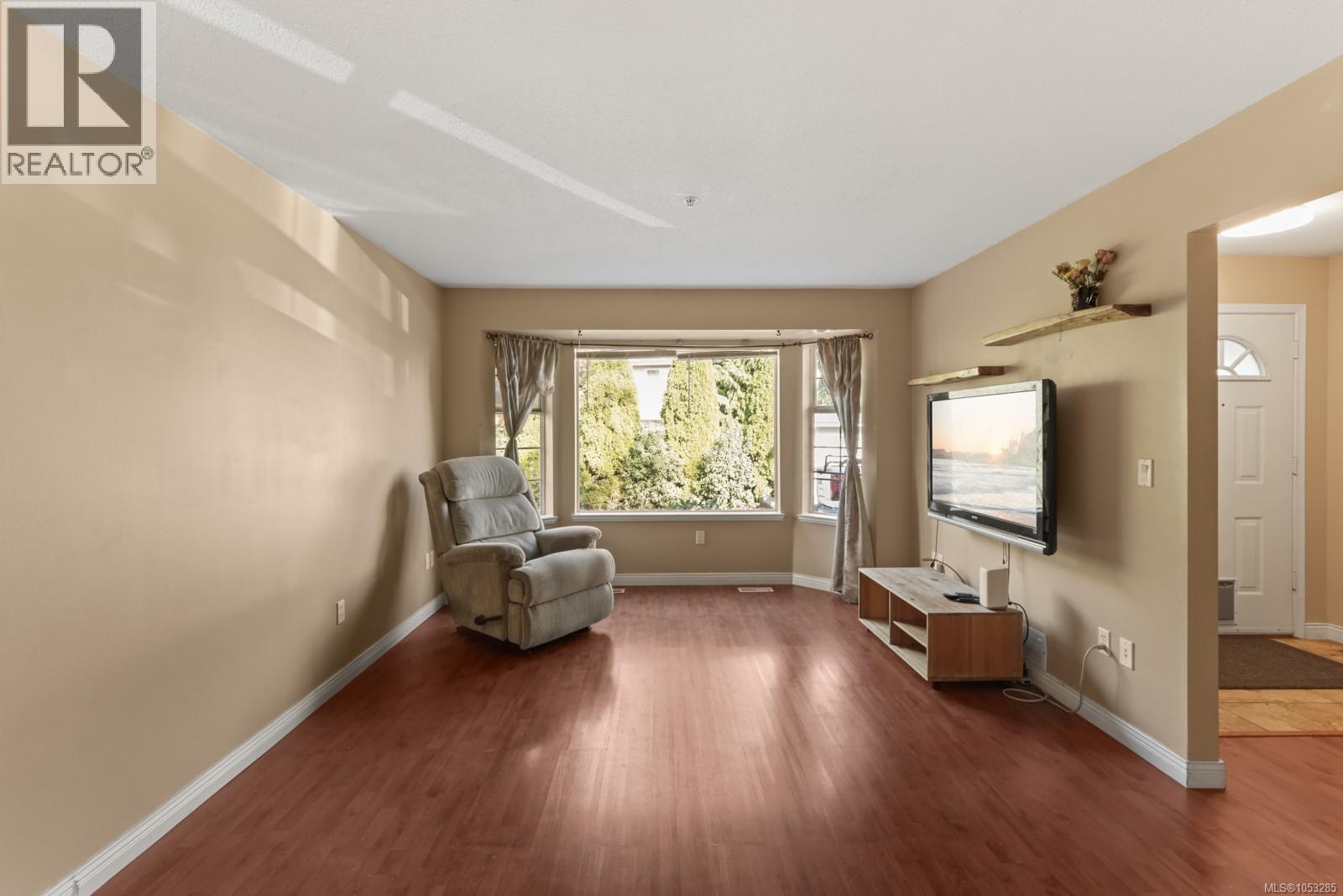 3 2338 Rosstown Rd Property Photo 20