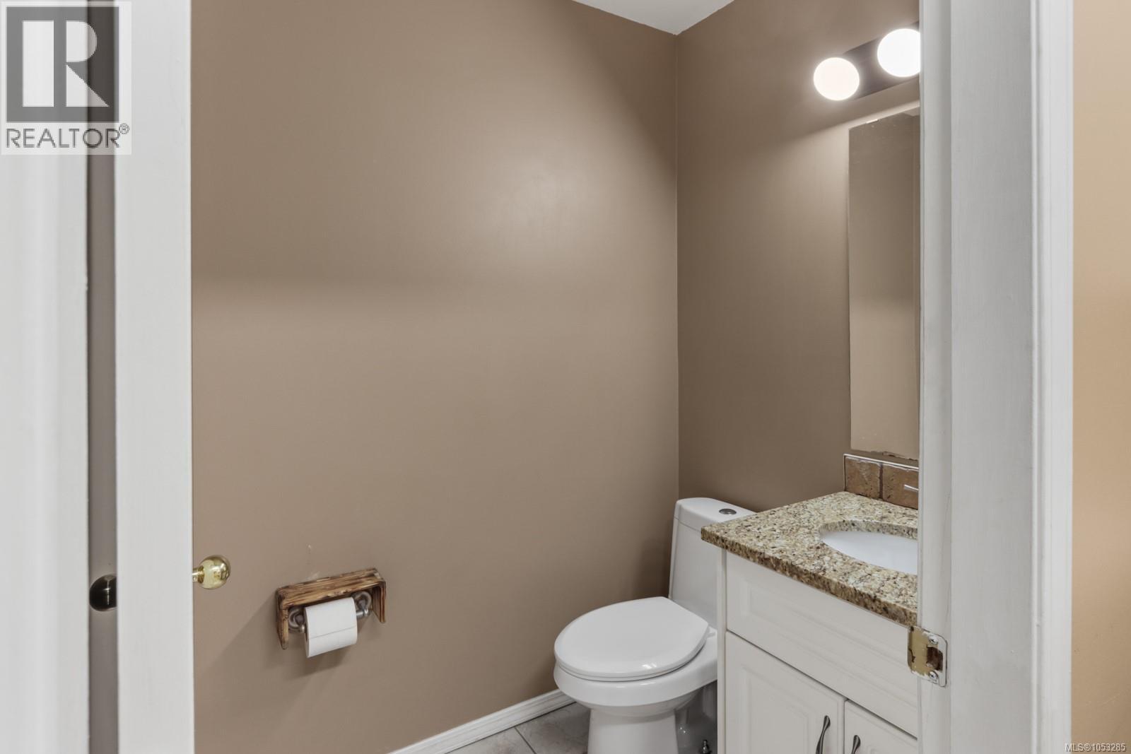 3 2338 Rosstown Rd Property Photo 50