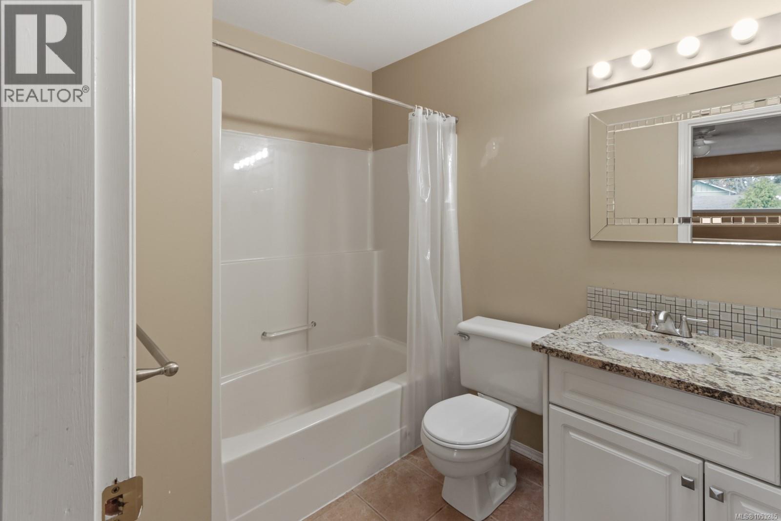 3 2338 Rosstown Rd Property Photo 80