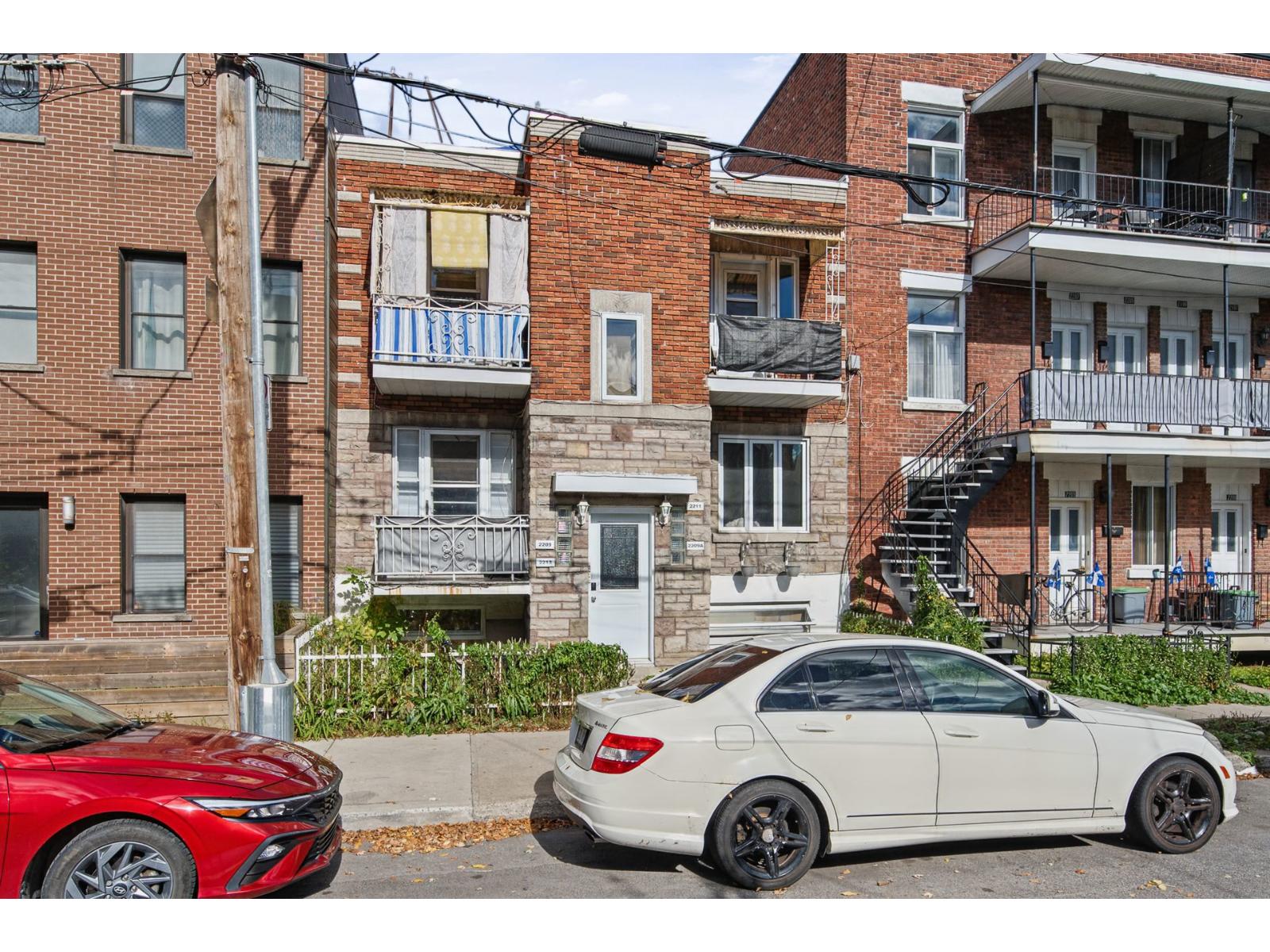 2209-2213 Rue De Villiers