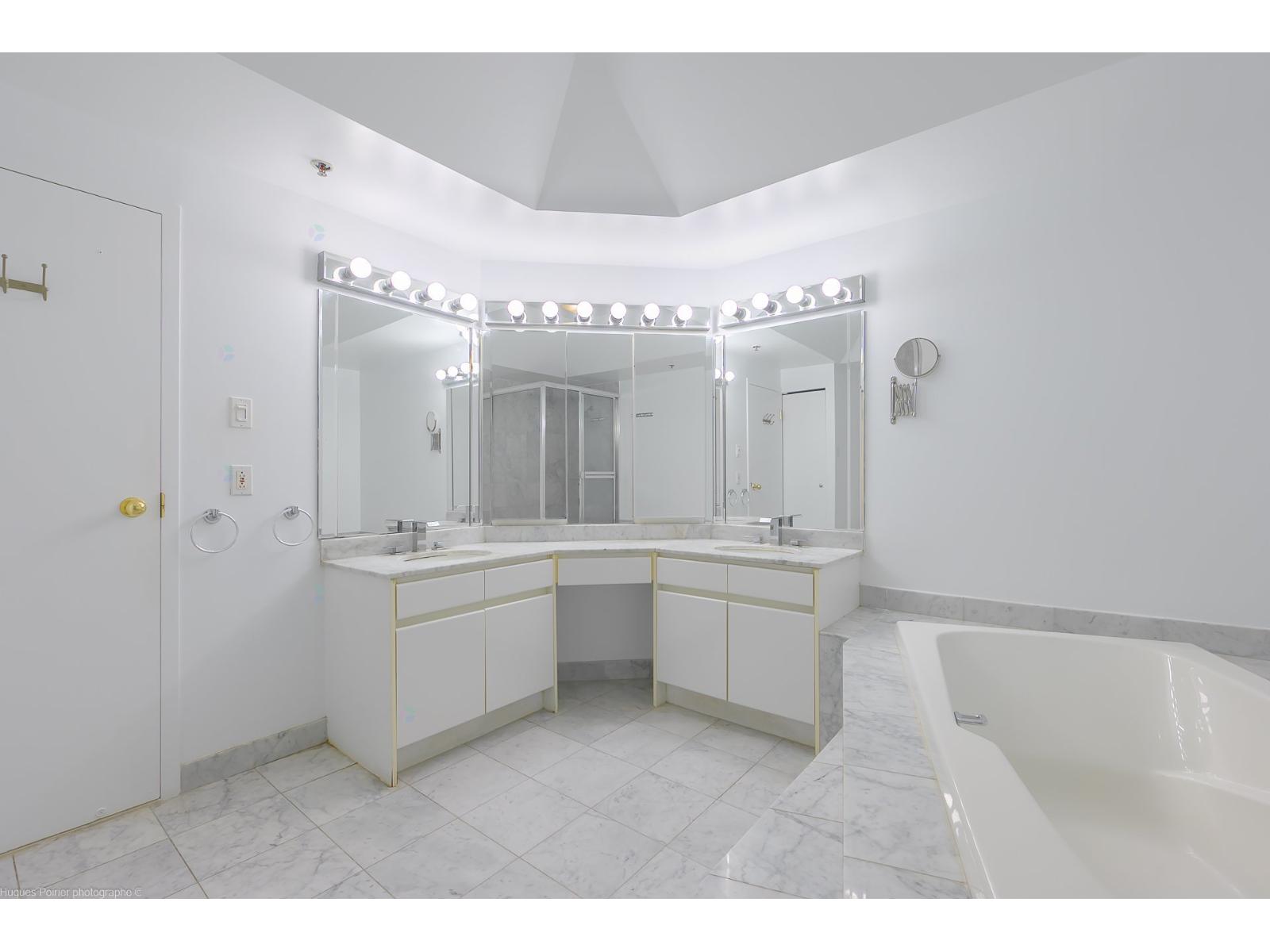 2500 Av. Pierre-dupuy, #206 Property Photo 18