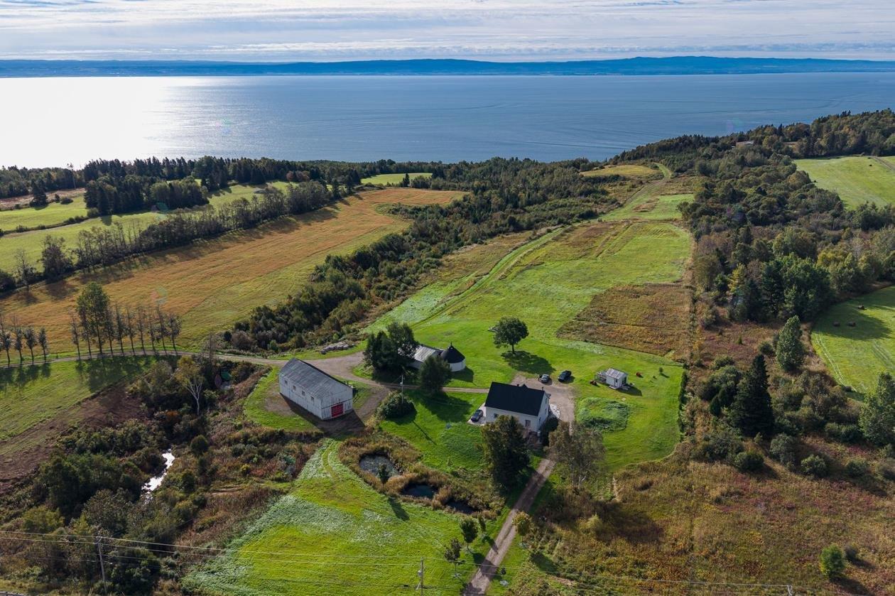 2688Z-2700Z Route Du Fleuve Property Photo 1