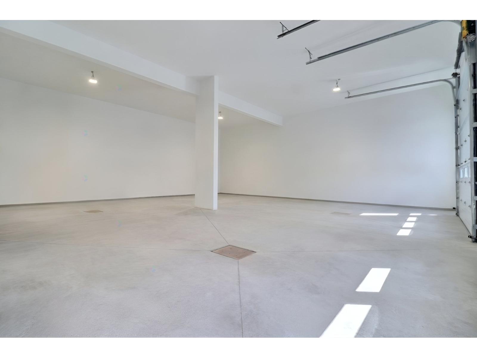 2030a Rue De La Visitation Property Photo 6