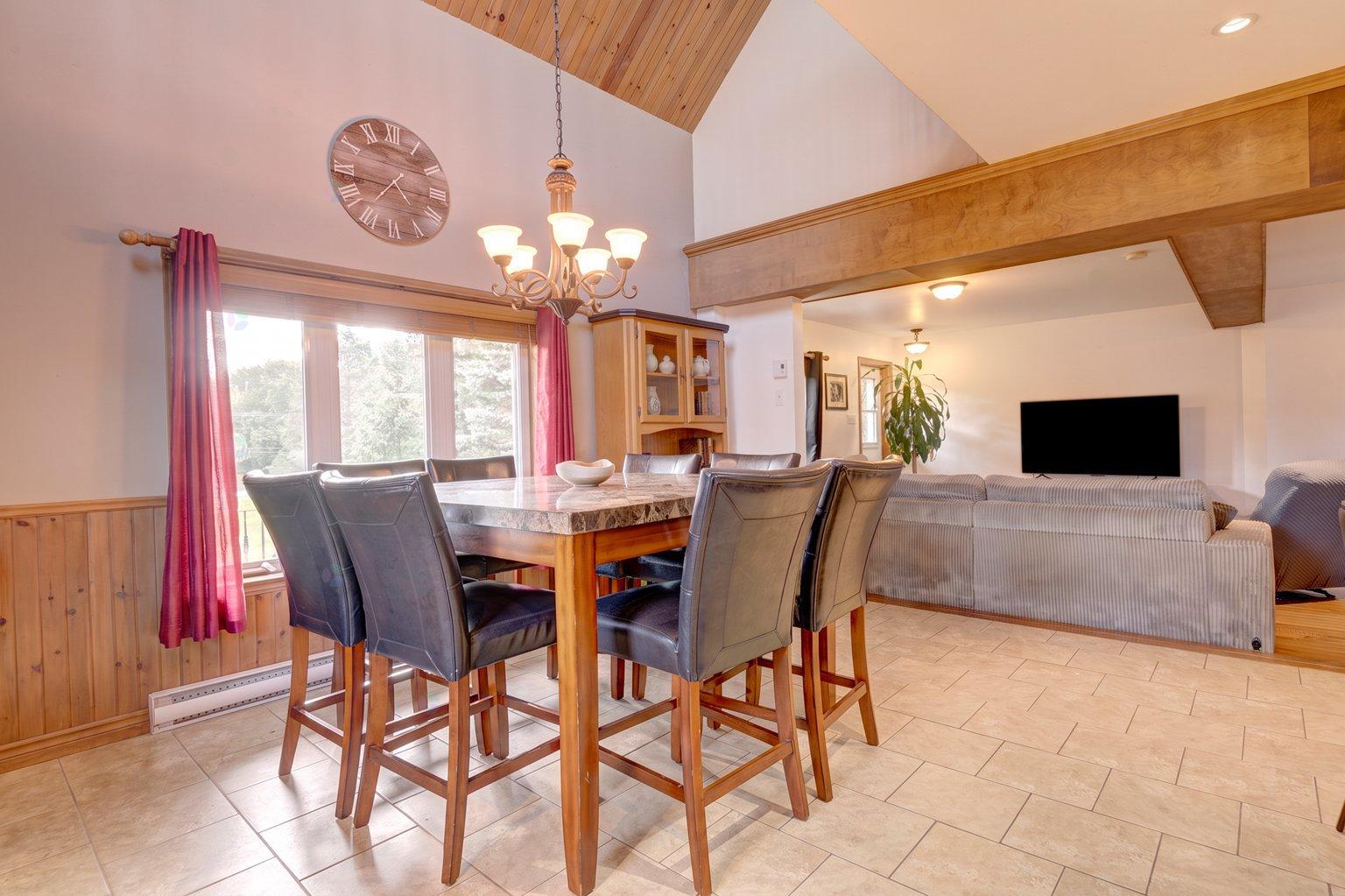 3205 Ch. Des Patriotes Property Photo 18