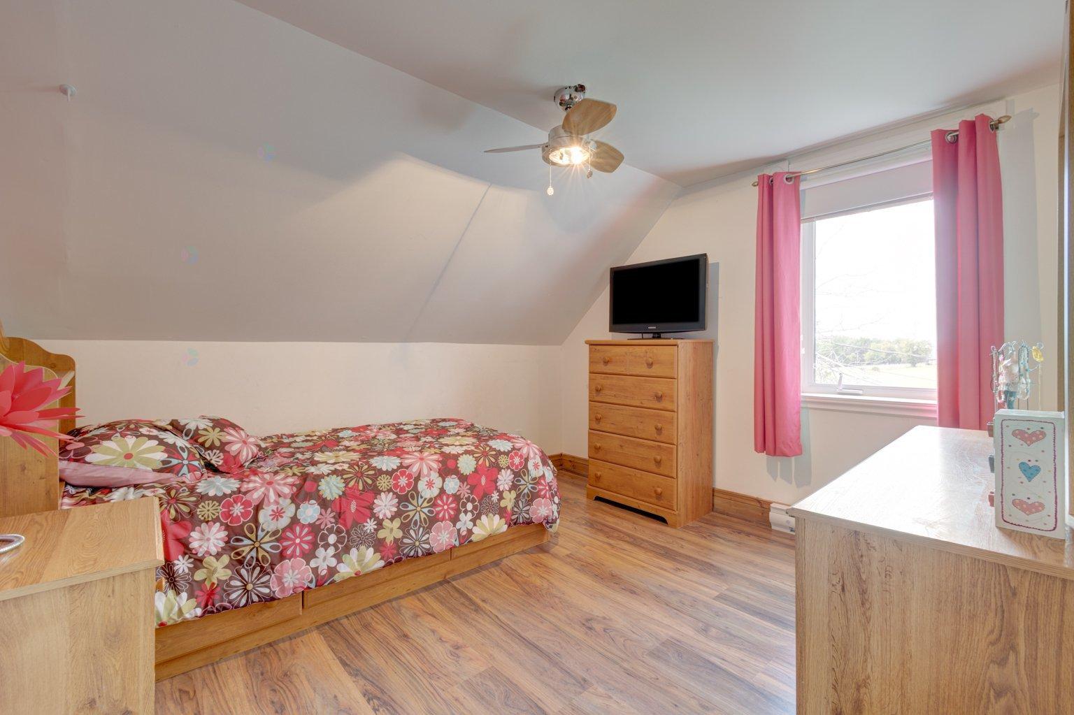 3205 Ch. Des Patriotes Property Photo 32