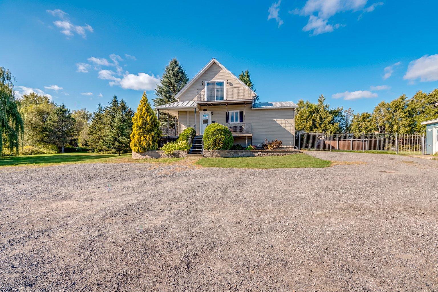 3205 Ch. Des Patriotes Property Photo 43