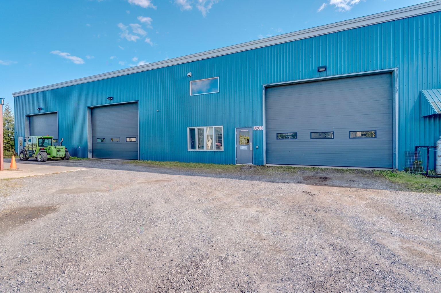 3205 Ch. Des Patriotes Property Photo 46