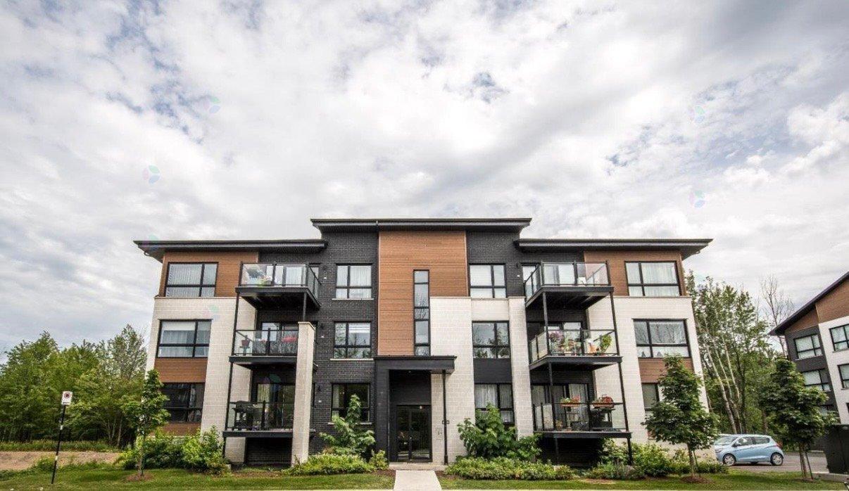 4320 Rue Bernard-hubert, #201 Photo de la propriété 1