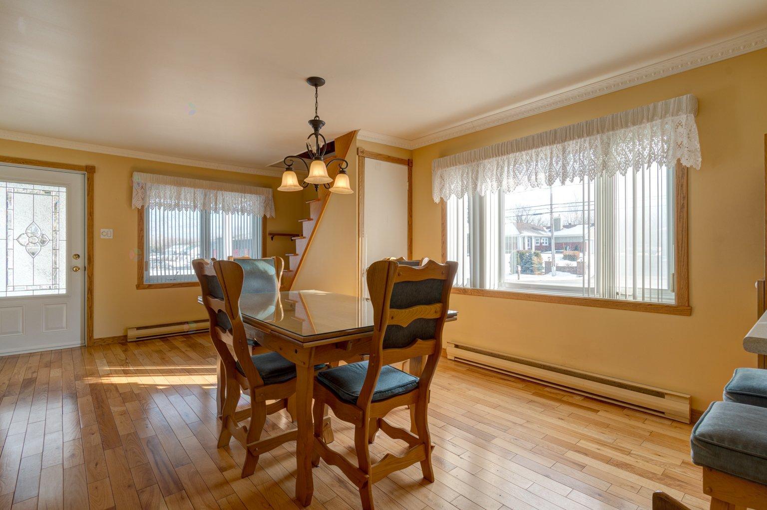 219 Rg Bellevue N. Property Photo 39