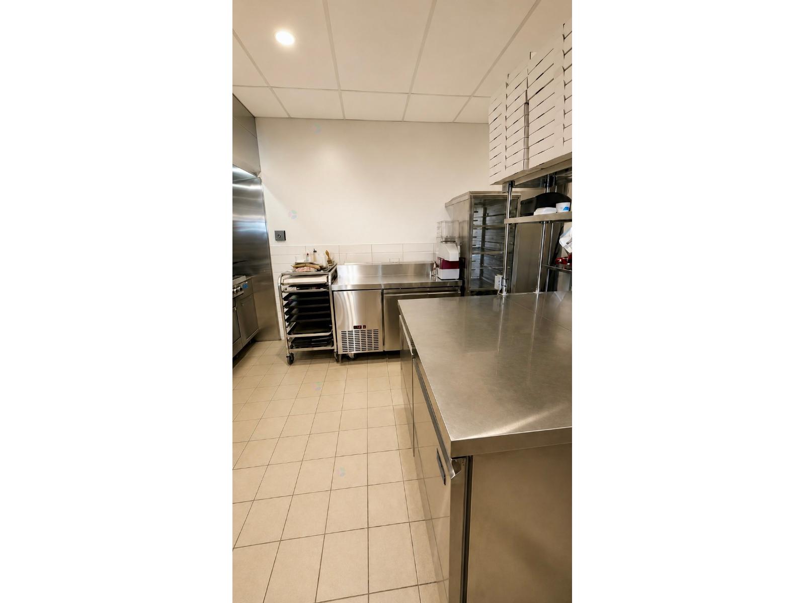 6672 Av. Papineau Property Photo 9