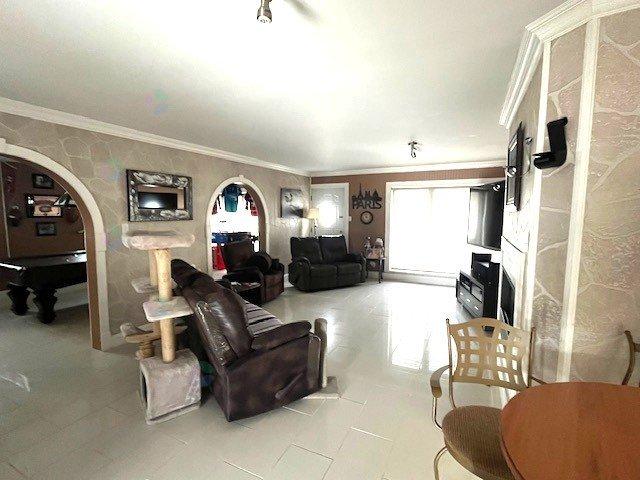 217 Rue St-pierre Property Photo 4