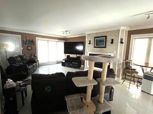 217 Rue St-pierre Property Photo 5