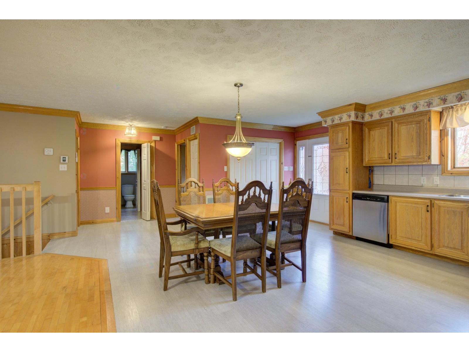 2482 Rue Hertel Property Photo 16