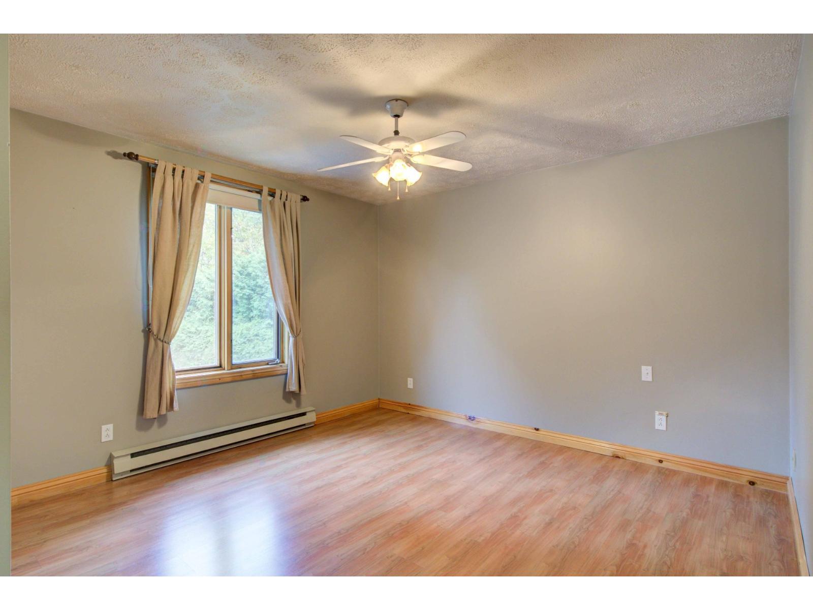 2482 Rue Hertel Property Photo 18