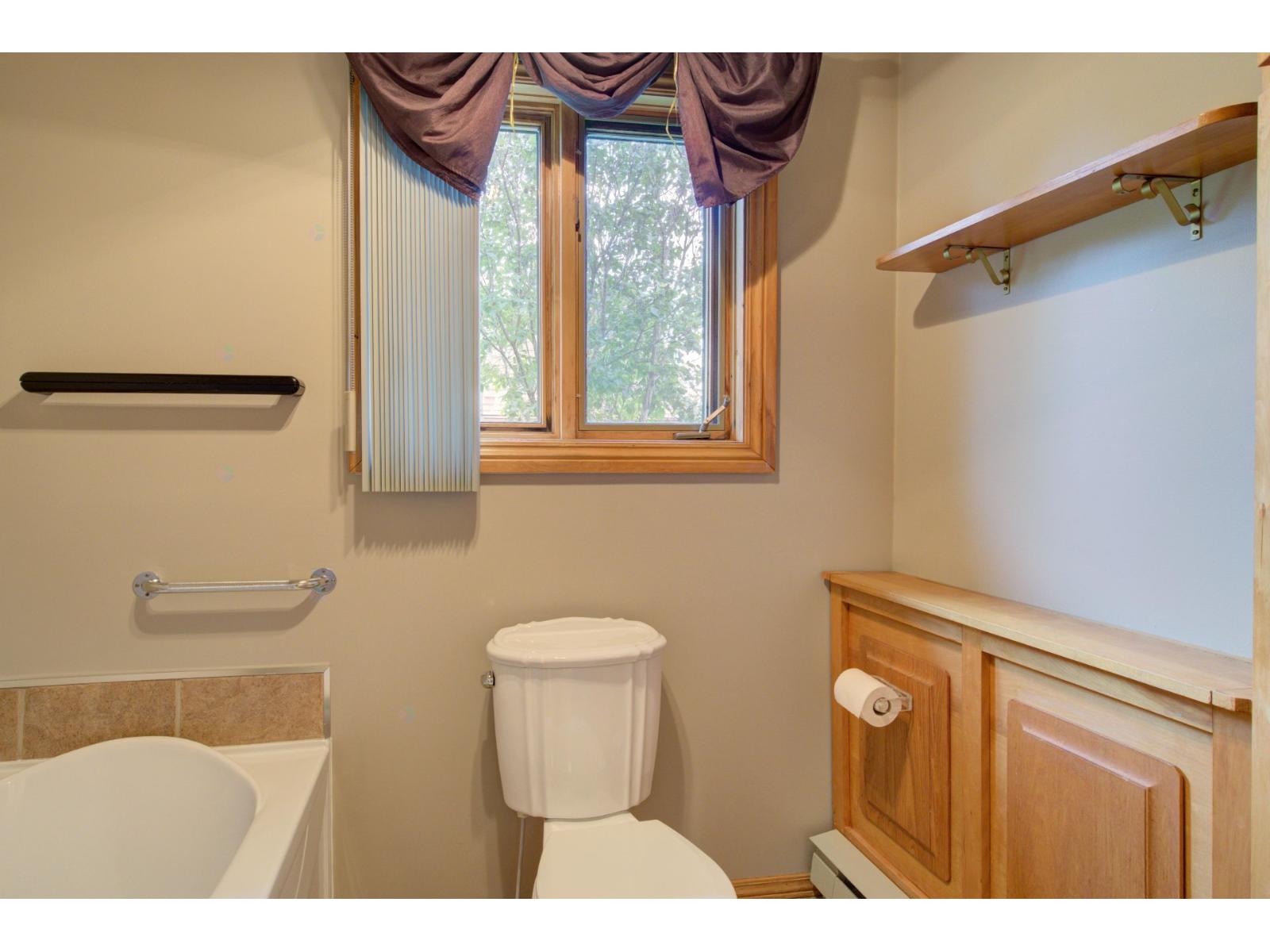 2482 Rue Hertel Property Photo 22