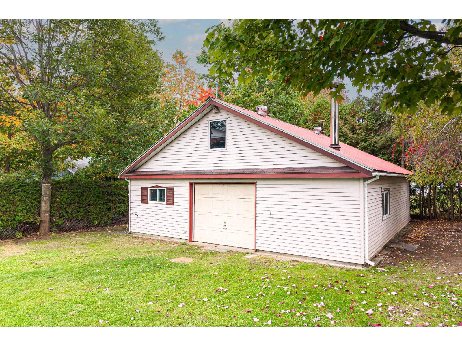2482 Rue Hertel Property Photo 46
