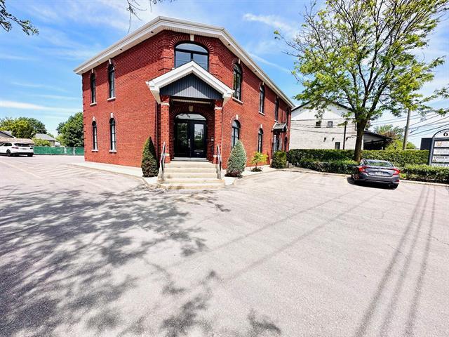 69 Rue St-Pierre Property Photo 1