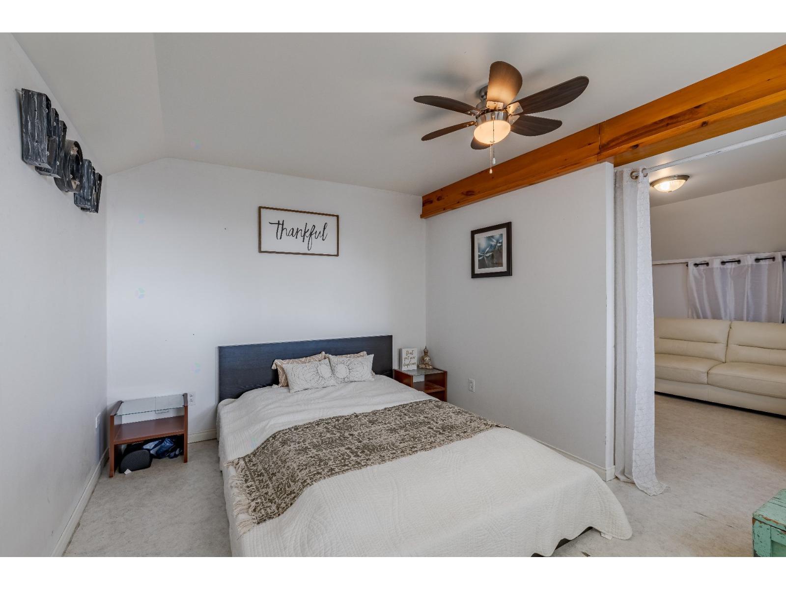 691 Boul. De L'anse Property Photo 23