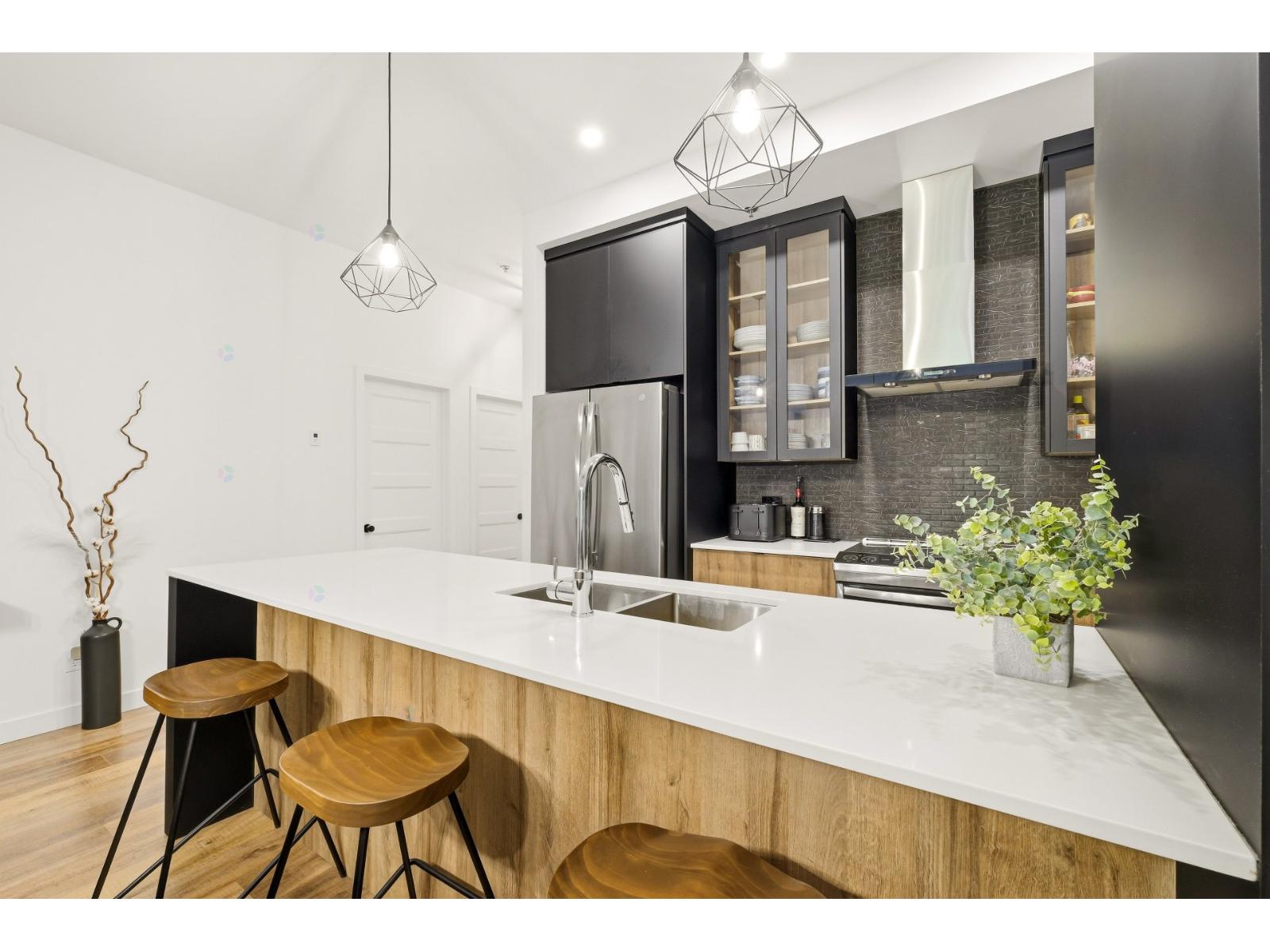 235 Rue Du Cercle-des-cantons, #316 Property Photo 10
