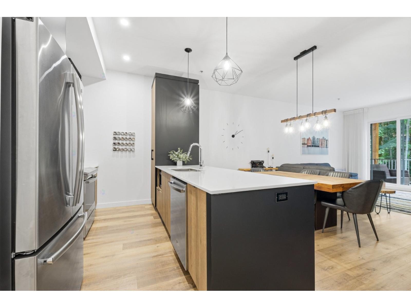 235 Rue Du Cercle-des-cantons, #316 Property Photo 11