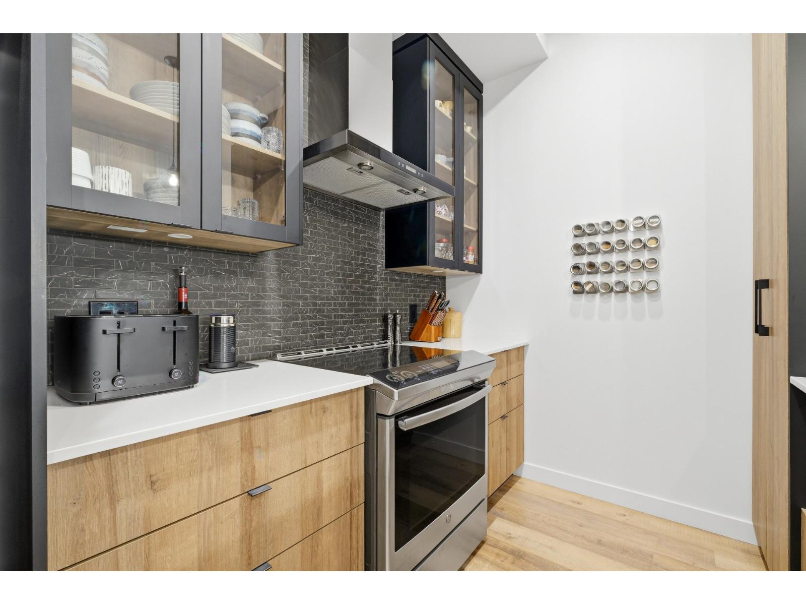 235 Rue Du Cercle-des-cantons, #316 Property Photo 12
