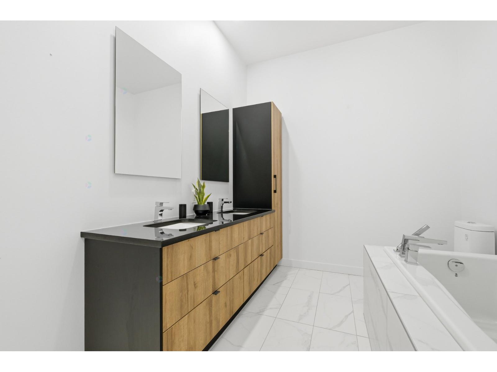235 Rue Du Cercle-des-cantons, #316 Property Photo 20