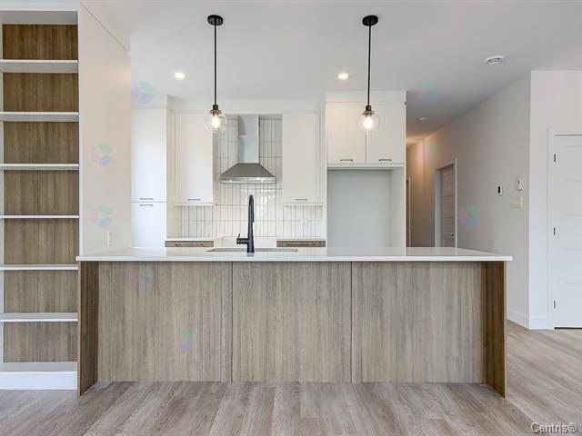 175 Rue De Toronto, #101 Property Photo 2