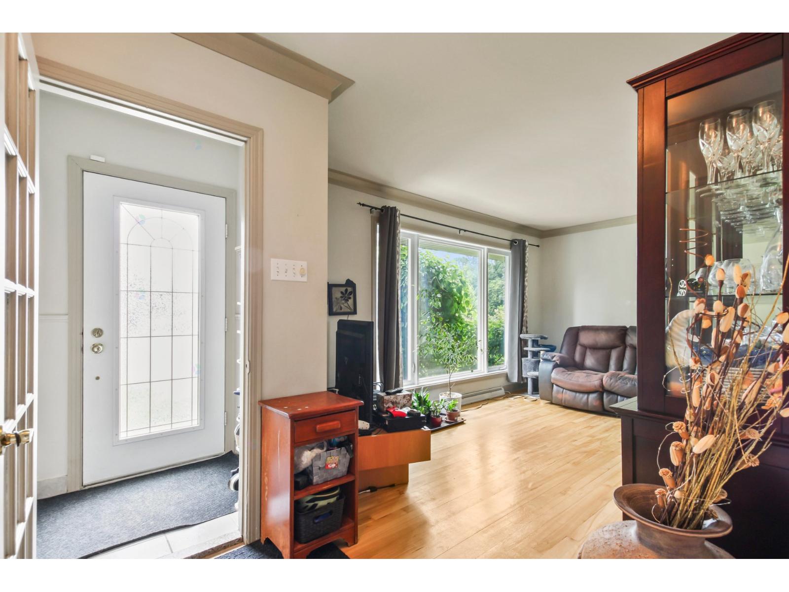 34 Rue Camille Property Photo 8