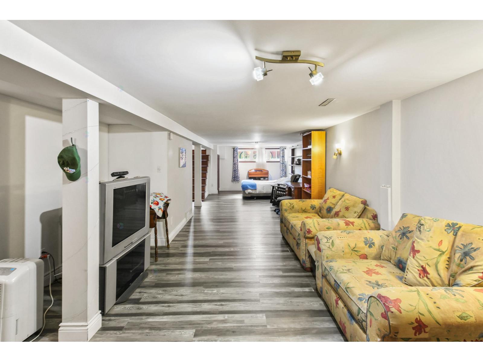 34 Rue Camille Property Photo 21