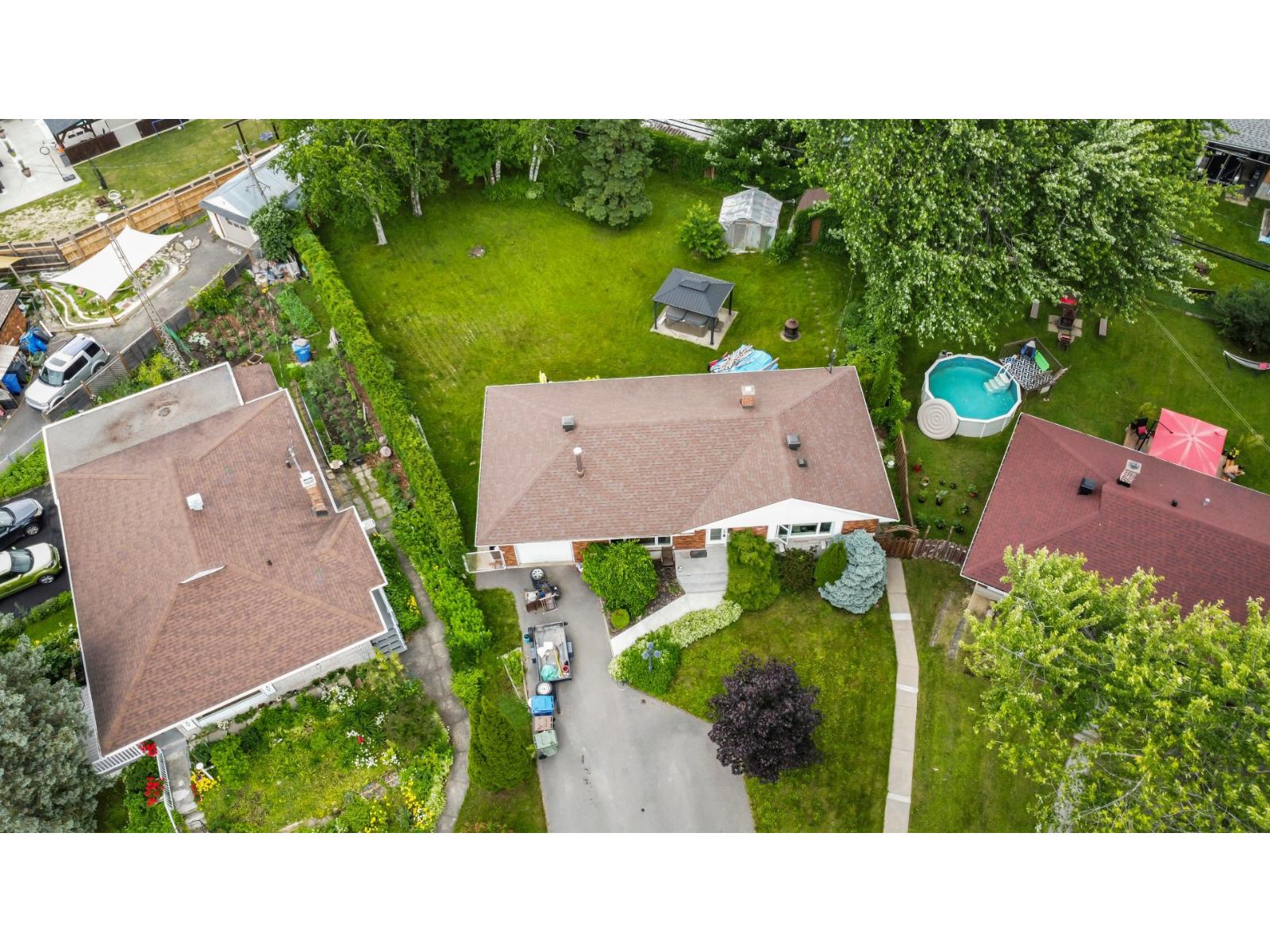 34 Rue Camille Property Photo 30