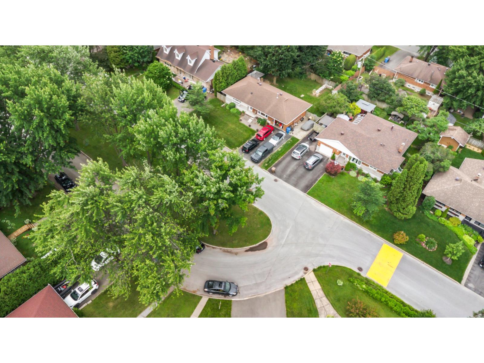 34 Rue Camille Property Photo 35