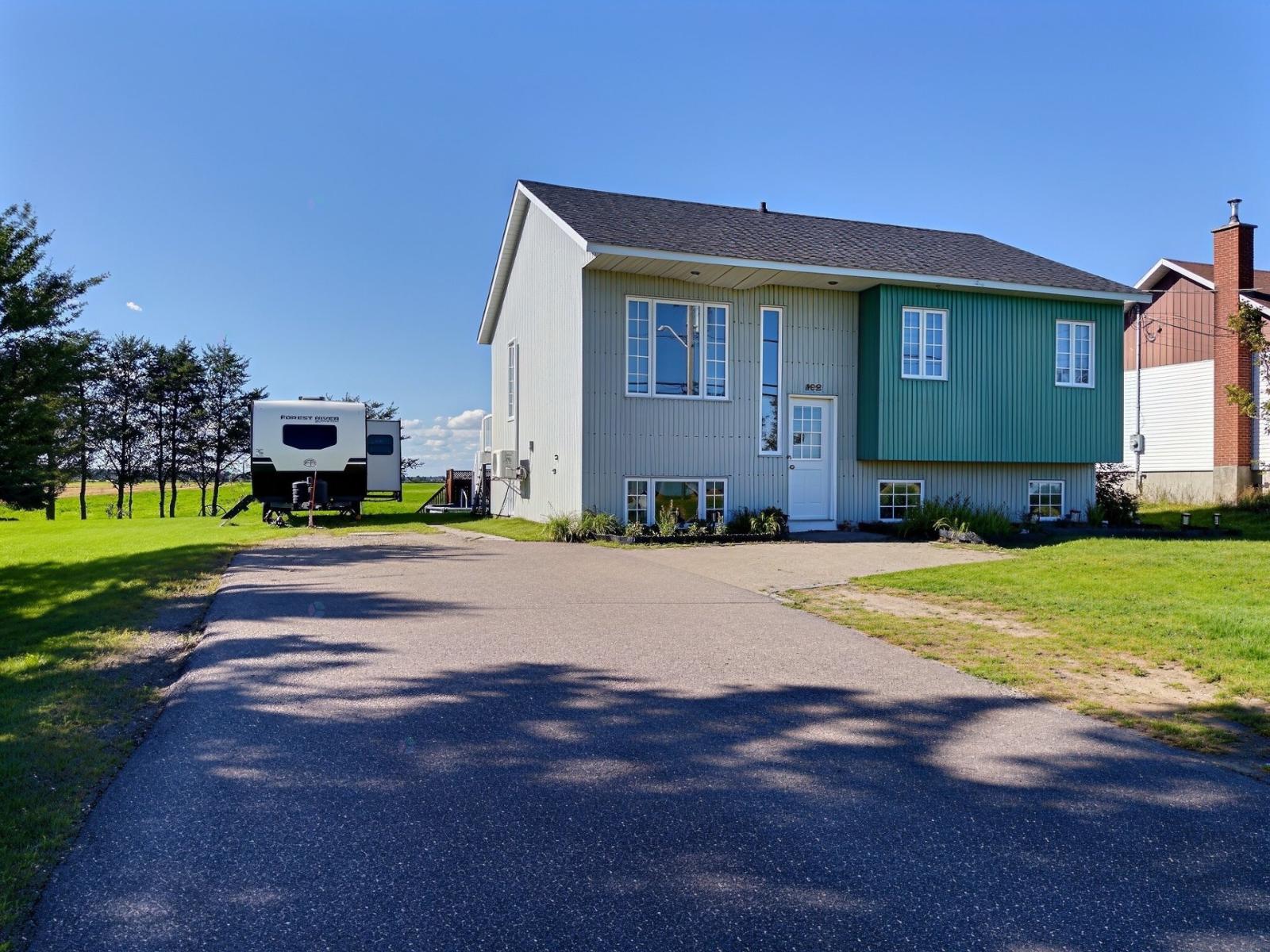 4800 Ch. St-isidore Property Photo 1