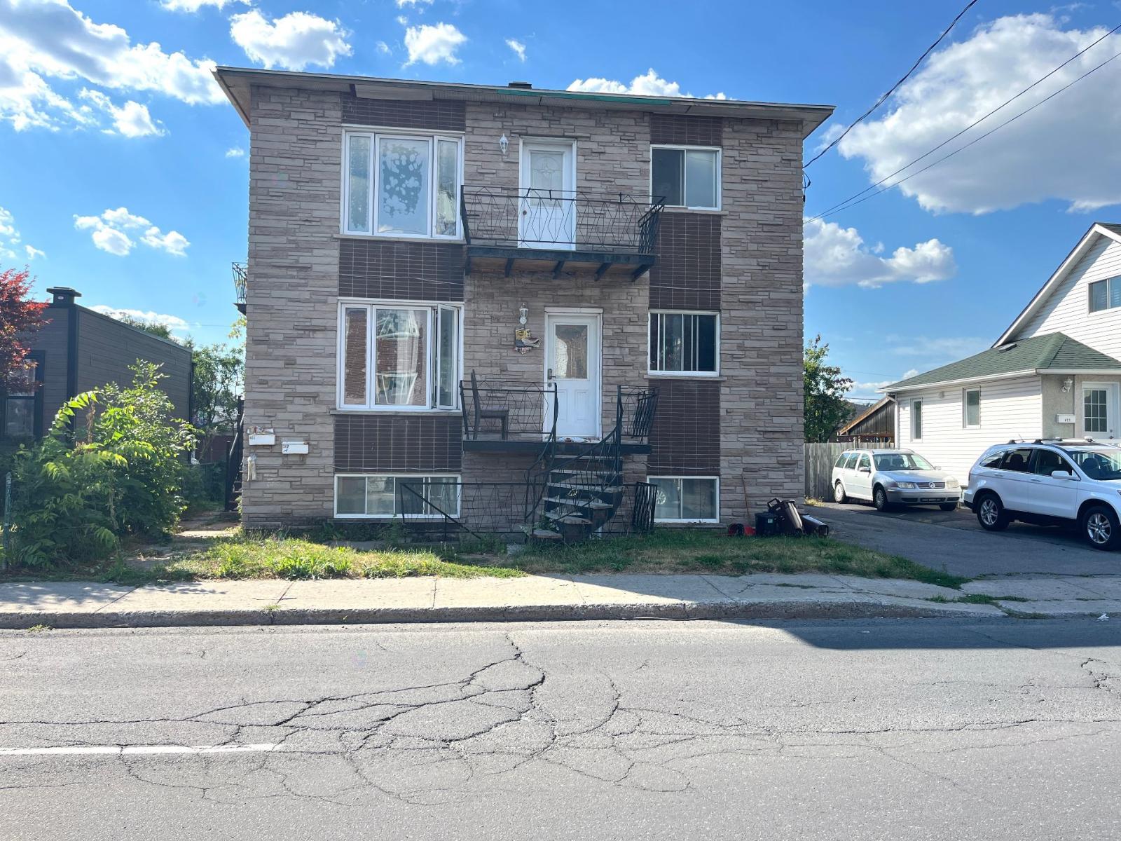 397-401 Boul. Curé-Poirier E.
