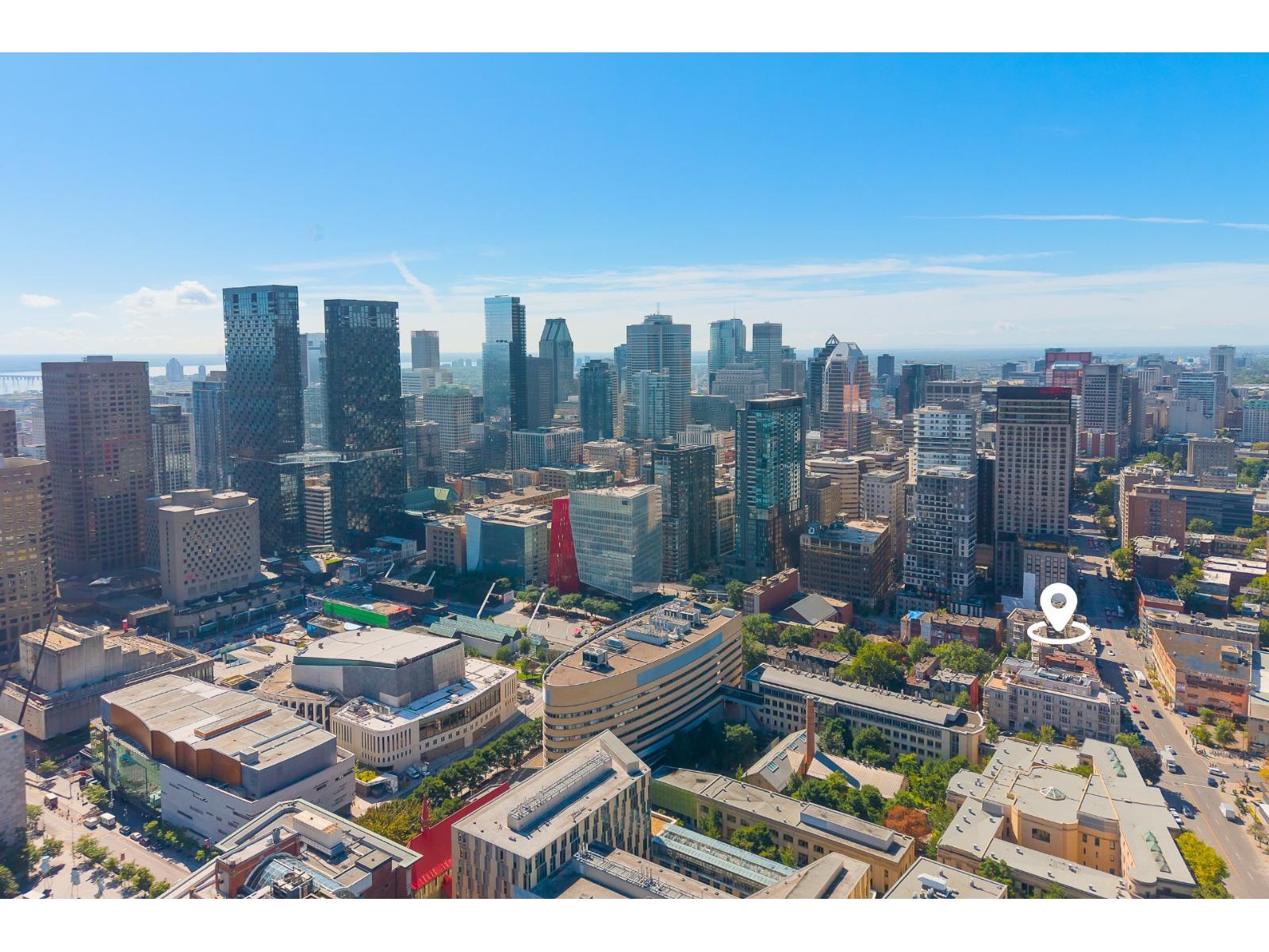 320 Rue Sherbrooke O., #201 Property Photo 3