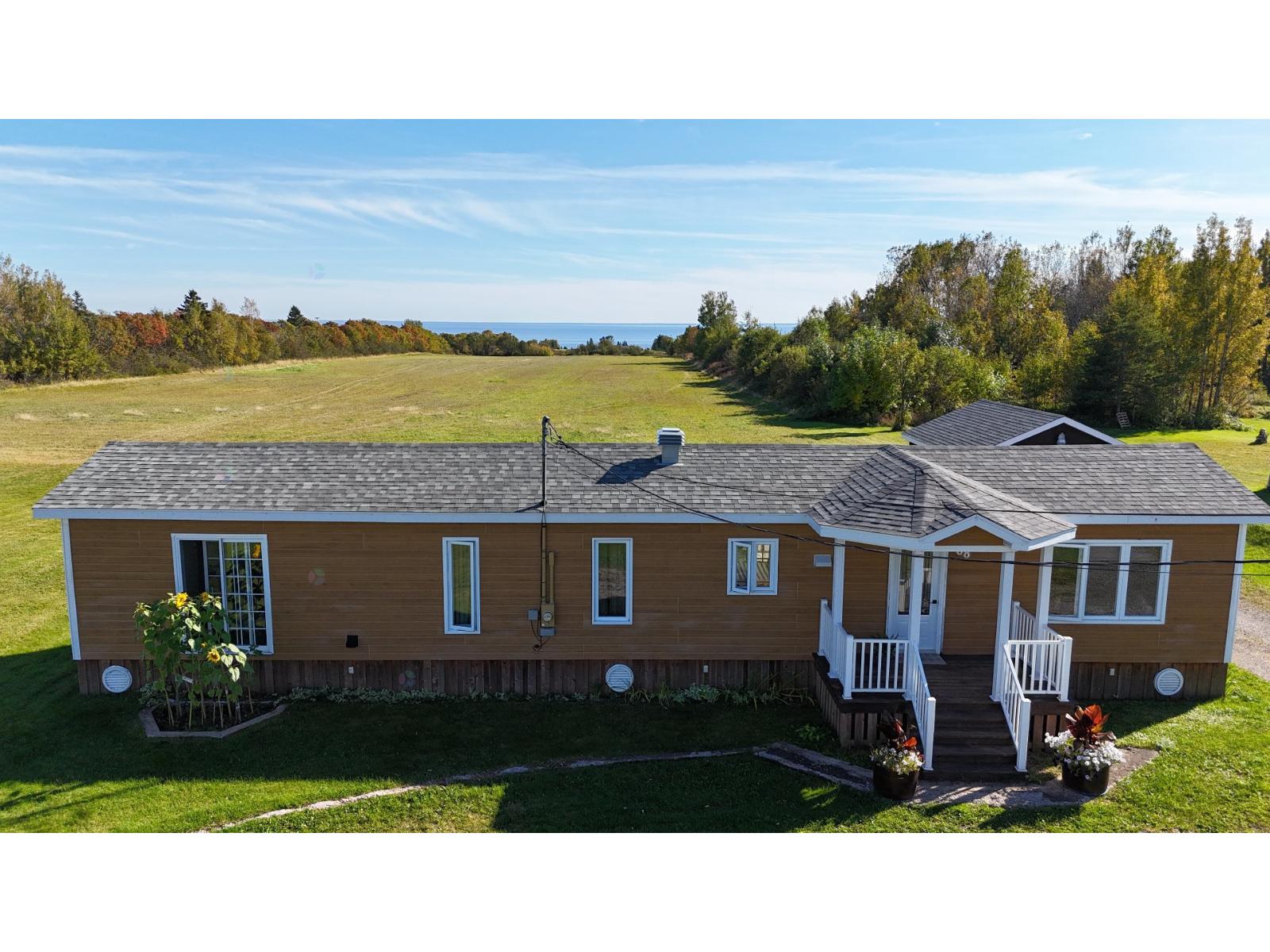 68 Av. Huard Property Photo 1