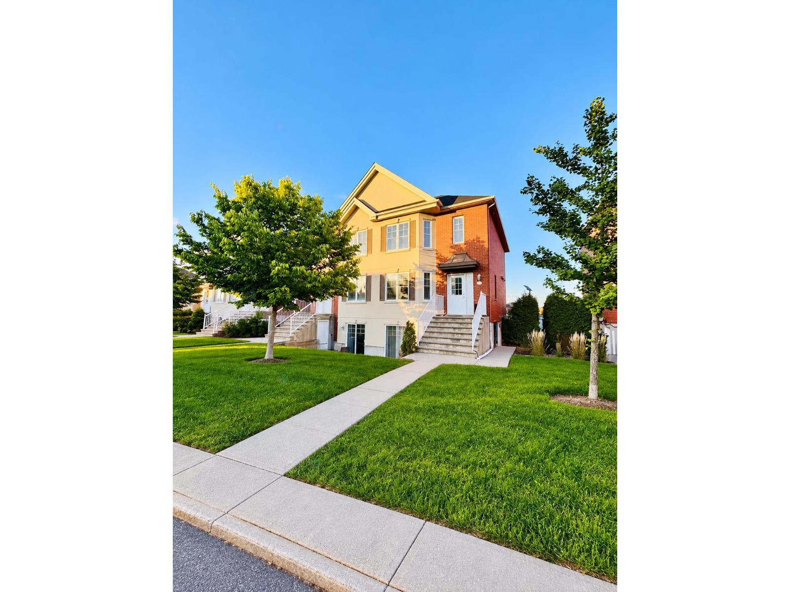 6292 Rue Du Cormoran