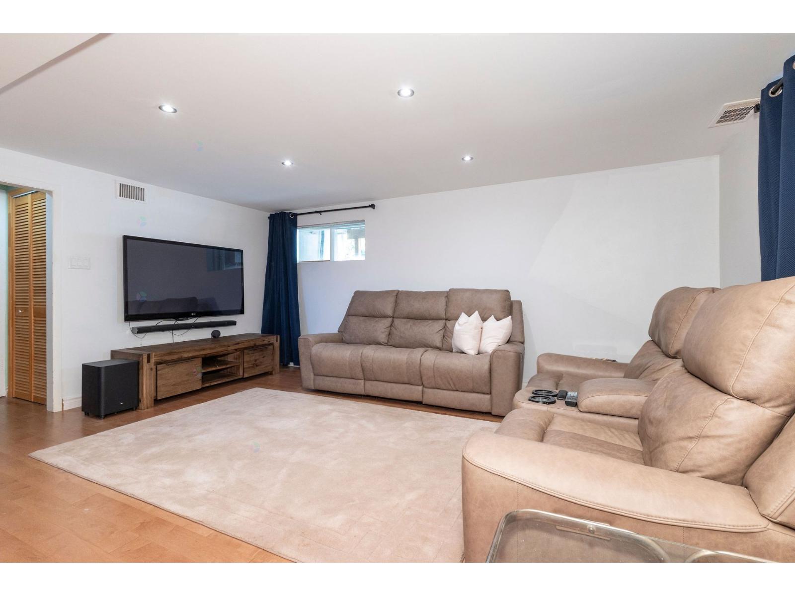 1796 Boul. Des Seigneurs Property Photo 18