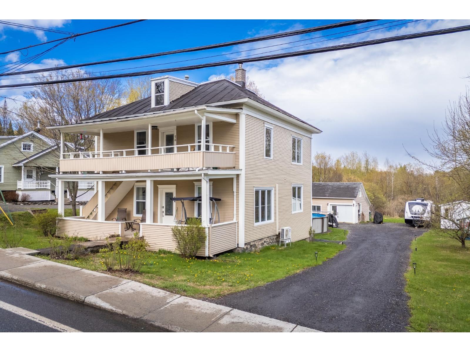 74-76 Rue Principale N. Property Photo 1
