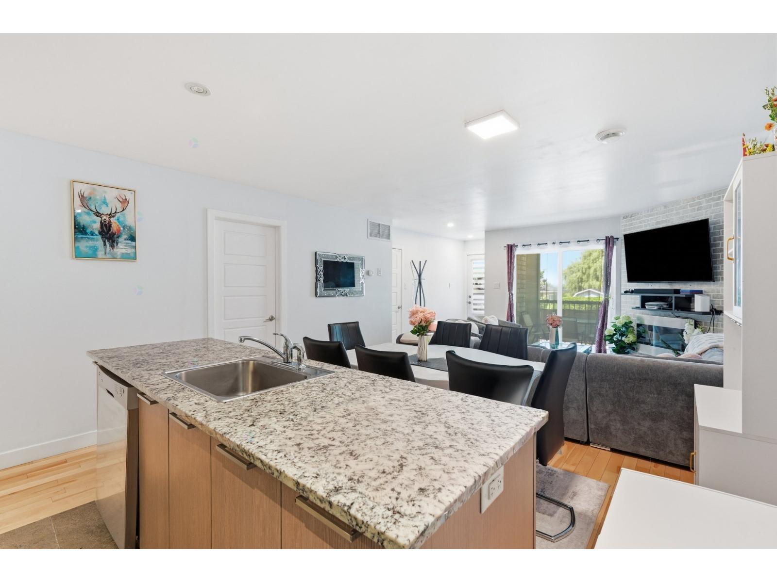 5439 Route Marie-victorin Property Photo 11