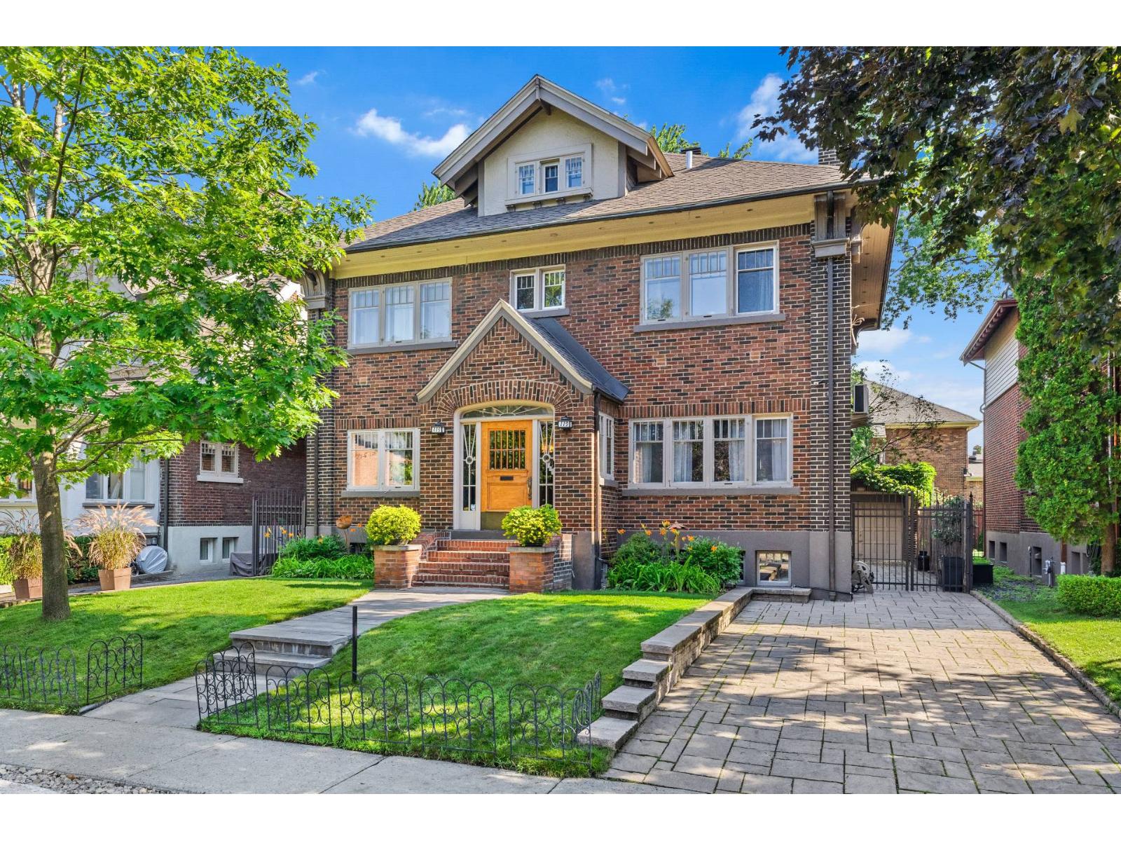 119 Av. Wolseley N. Property Photo 1