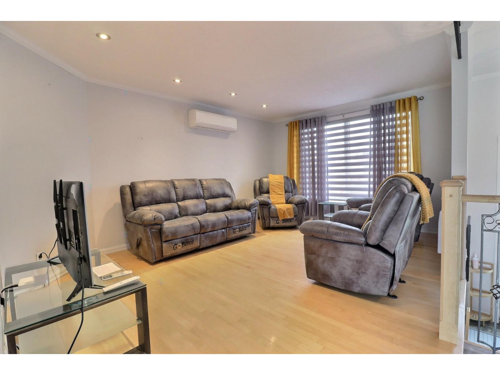 267 Rue St-pie-x Property Photo 10