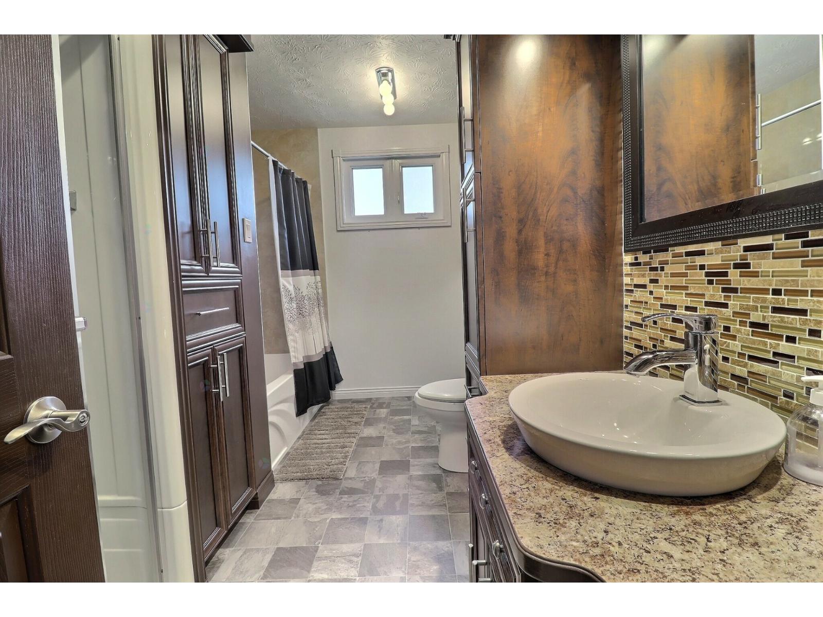 267 Rue St-pie-x Property Photo 14