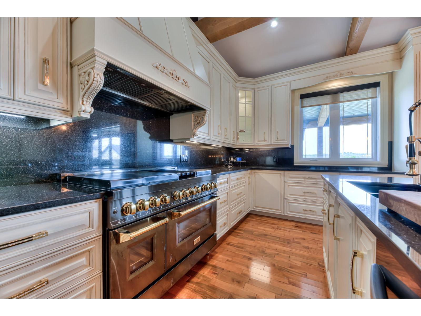 498 Ch. Des Outaouais Property Photo 16